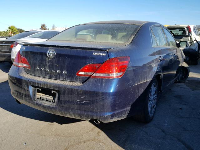 4T1BK36B55U032905 - 2005 TOYOTA AVALON XL BLUE photo 4