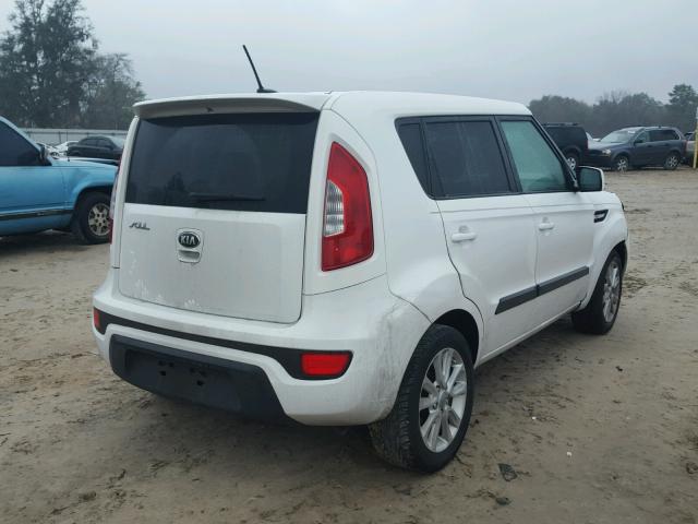 KNDJT2A51D7557711 - 2013 KIA SOUL WHITE photo 4