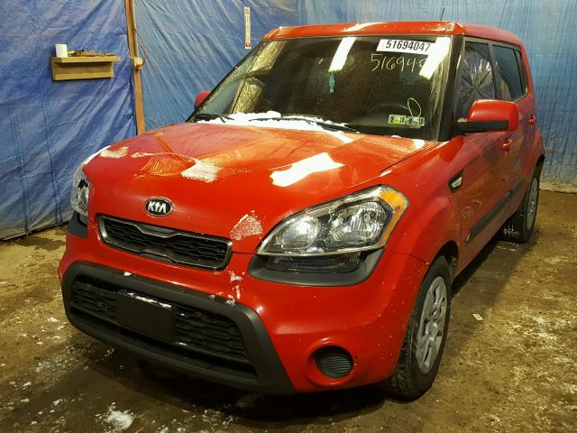 KNDJT2A54D7530342 - 2013 KIA SOUL RED photo 2