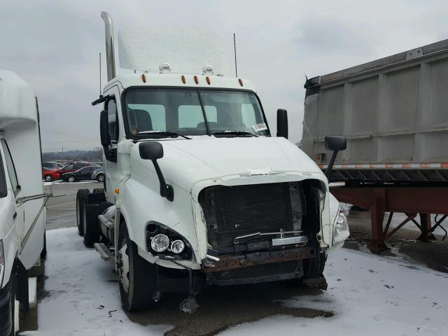 1FUJGECK09LAG3967 - 2009 FREIGHTLINER CASCADIA 1 WHITE photo 1