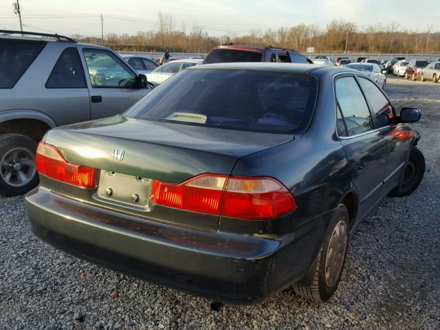 1HGCG5648YA134391 - 2000 HONDA ACCORD LX GREEN photo 4