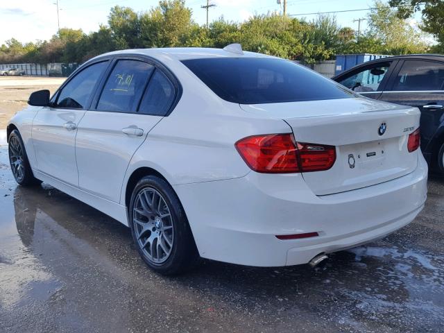 WBA3B1C53CFX99923 - 2012 BMW 320 I WHITE photo 3