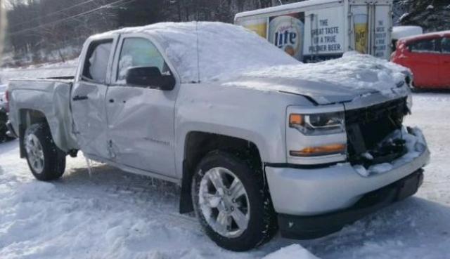 1GCVKPEC6GZ308274 - 2016 CHEVROLET SILVERADO SILVER photo 1