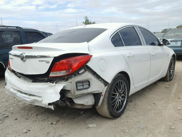 W04GU5GC0B1025536 - 2011 BUICK REGAL CXL WHITE photo 4