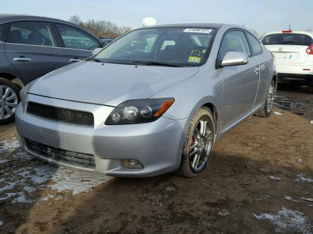 JTKDE167790291552 - 2009 SCION TC SILVER photo 2