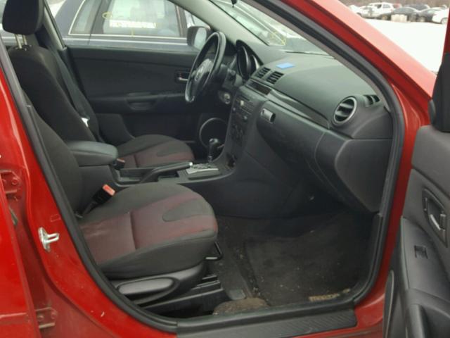 JM1BK143441107355 - 2004 MAZDA 3 HATCHBAC RED photo 5