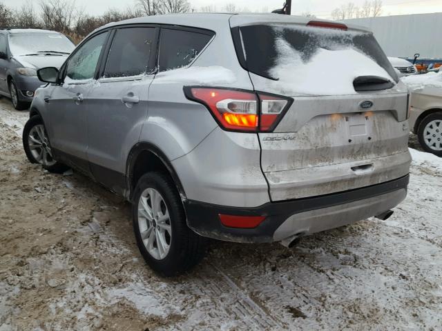 1FMCU0GD2HUE15069 - 2017 FORD ESCAPE SE SILVER photo 3