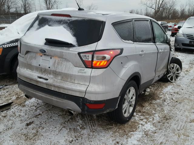 1FMCU0GD2HUE15069 - 2017 FORD ESCAPE SE SILVER photo 4