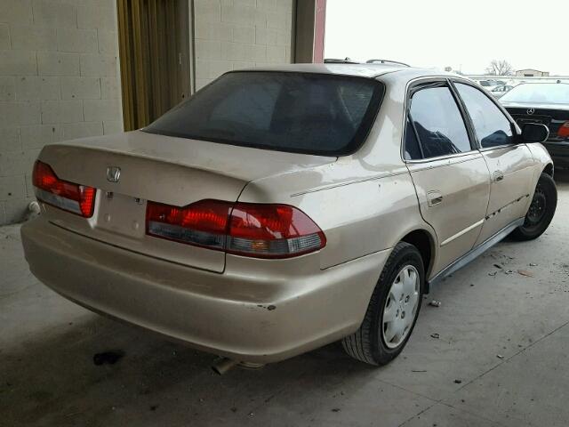 1HGCG56451A134029 - 2000 HONDA ACCORD TAN photo 4