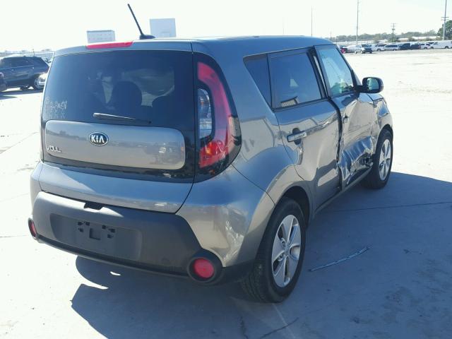 KNDJN2A25E7067063 - 2014 KIA SOUL SILVER photo 4