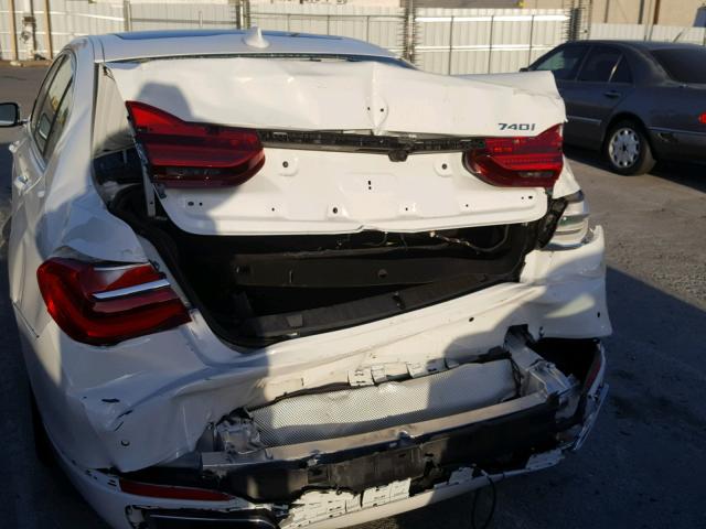 WBA7E2C54JG743205 - 2018 BMW 740 I WHITE photo 9