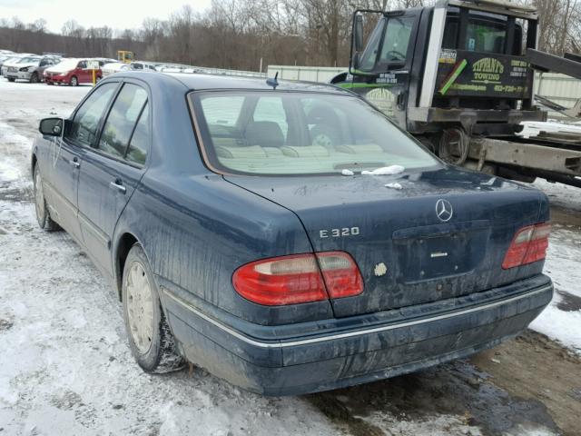 WDBJF65J61B302209 - 2001 MERCEDES-BENZ E 320 TEAL photo 3