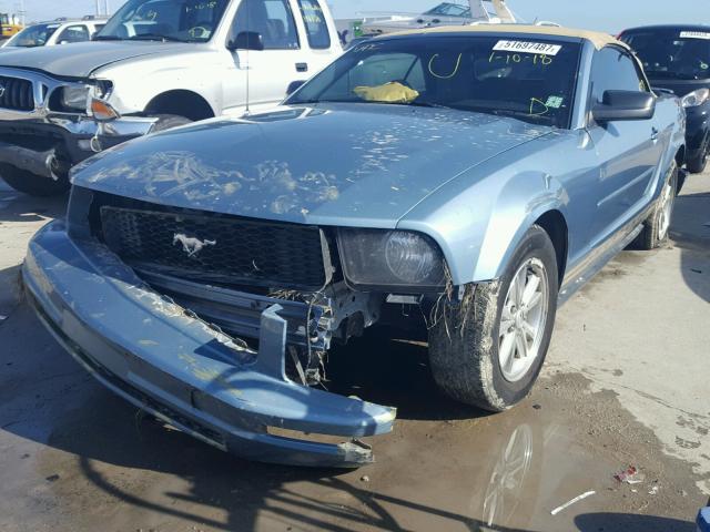 1ZVHT84N485151983 - 2008 FORD MUSTANG BLUE photo 2