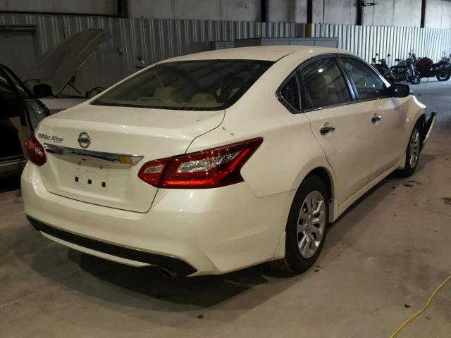 1N4AL3AP2HC149177 - 2017 NISSAN ALTIMA 2.5 WHITE photo 4