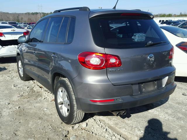 WVGAV7AX0BW552121 - 2011 VOLKSWAGEN TIGUAN S GRAY photo 3