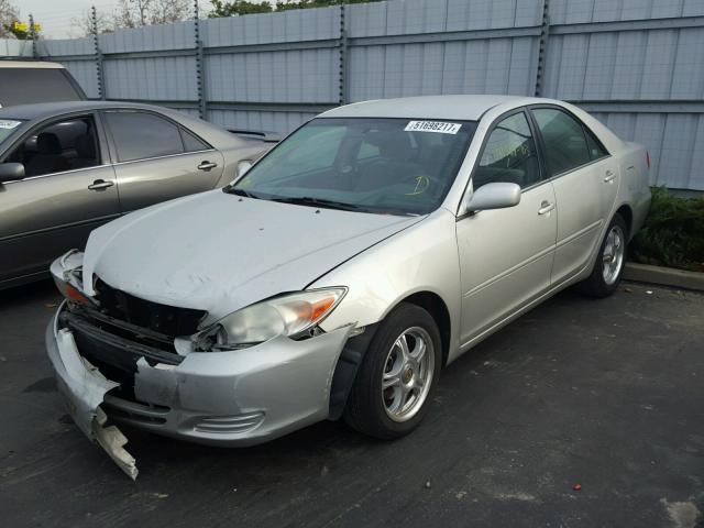 4T1BE32K13U759209 - 2003 TOYOTA CAMRY LE თაფლისფერი ფოტო 2