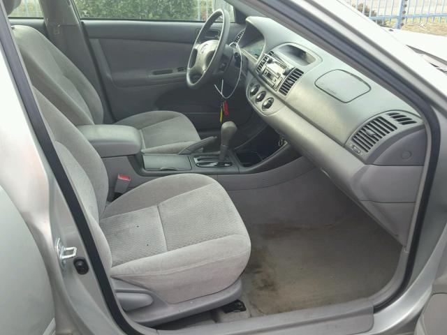 4T1BE32K13U759209 - 2003 TOYOTA CAMRY LE თაფლისფერი ფოტო 5
