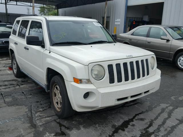 1J8FT28077D400876 - 2007 JEEP PATRIOT SP WHITE photo 1