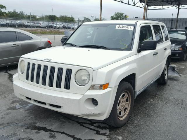 1J8FT28077D400876 - 2007 JEEP PATRIOT SP WHITE photo 2