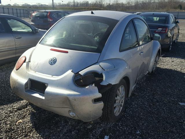 3VWCR31C15M412667 - 2005 VOLKSWAGEN NEW BEETLE 银色 照片 4