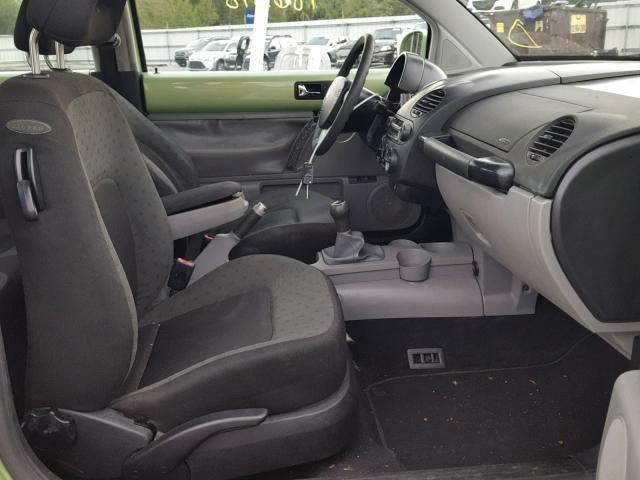 3VWCK21CX1M460256 - 2001 VOLKSWAGEN NEW BEETLE 绿色 照片 5