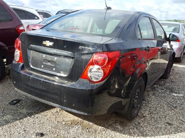 1G1JA5SH1F4192668 - 2015 CHEVROLET SONIC LS 黑色 照片 4