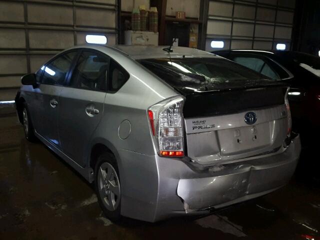 JTDKN3DUXB0325623 - 2011 TOYOTA PRIUS SILVER photo 3