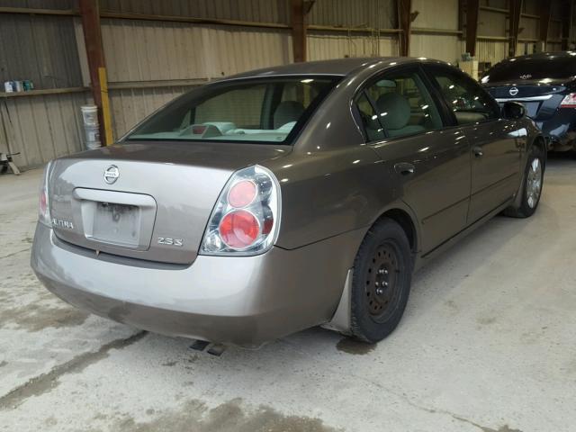 1N4AL11DX6N376886 - 2006 NISSAN ALTIMA S GRAY photo 4