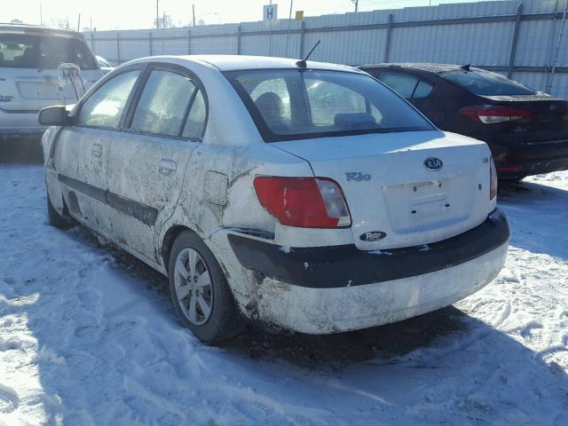 KNADE123186427211 - 2008 KIA RIO BASE WHITE photo 3