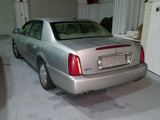 1G6KD54Y15U118037 - 2005 CADILLAC DEVILLE GRAY photo 3