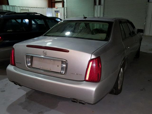 1G6KD54Y15U118037 - 2005 CADILLAC DEVILLE GRAY photo 4