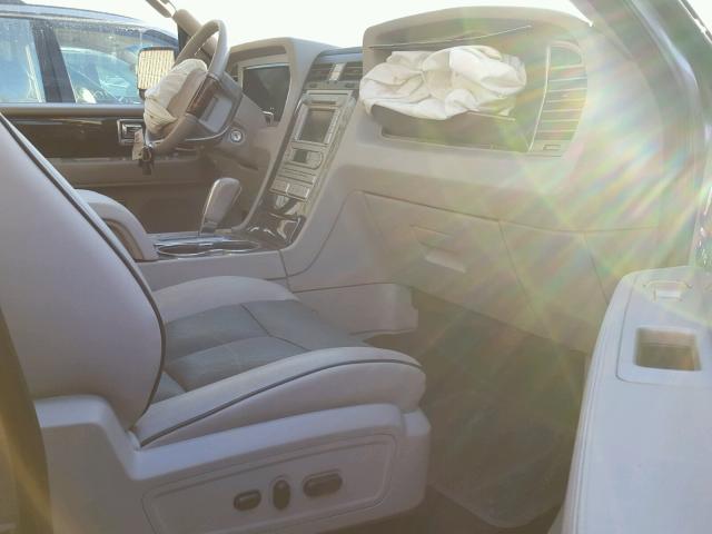 5LMFU27508LJ19004 - 2008 LINCOLN NAVIGATOR ნაცრისფერი ფოტო 5