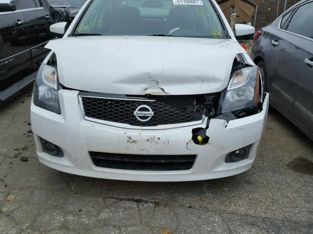 3N1AB6AP9BL675318 - 2011 NISSAN SENTRA 2.0 WHITE photo 9