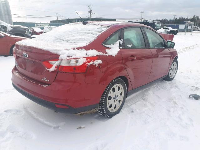 1FAHP3F24CL412018 - 2012 FORD FOCUS SE RED photo 4