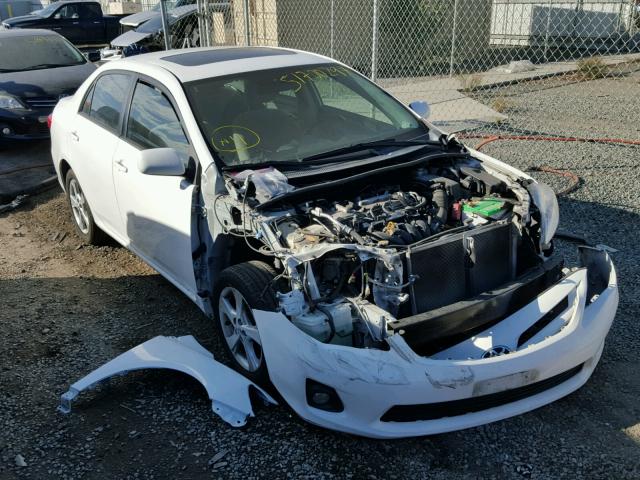 2T1BU4EE4CC756112 - 2012 TOYOTA COROLLA BA WHITE photo 1