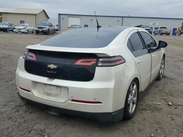 1G1RD6E4XCU113552 - 2012 CHEVROLET VOLT WHITE photo 4