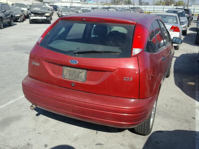 3FAFP37Z03R143844 - 2003 FORD FOCUS ZX5 RED photo 4
