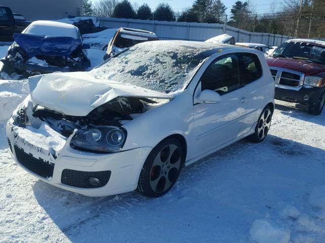 WVWFD71K69W053920 - 2009 VOLKSWAGEN GTI WHITE photo 2