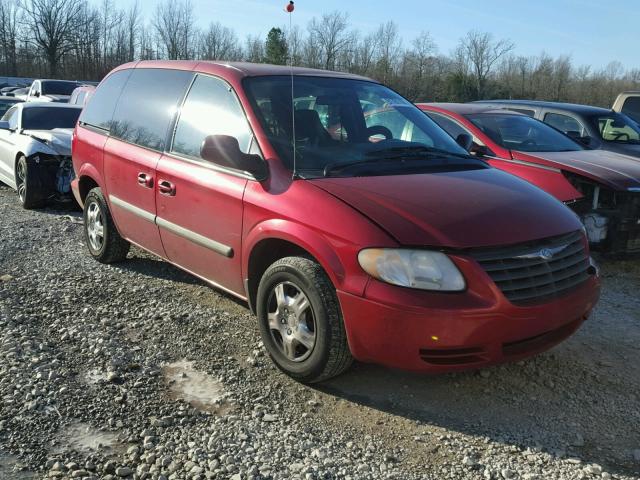 1C4GP45R05B145155 - 2005 CHRYSLER TOWN & COU RED photo 1