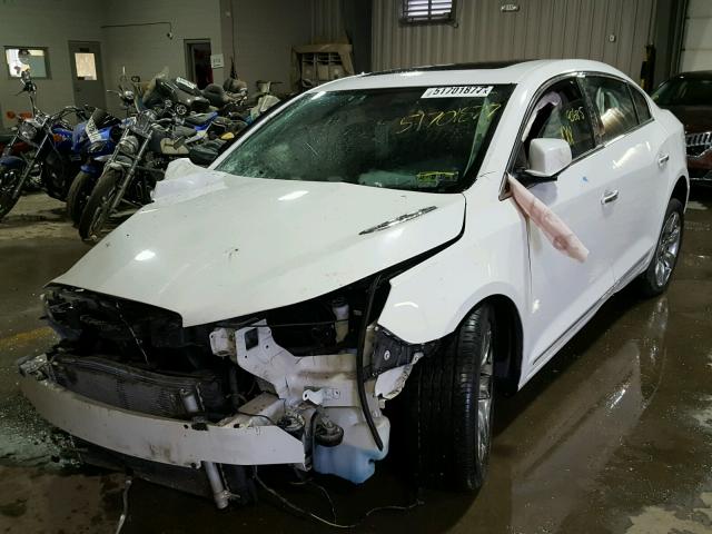 1G4GE5EV9AF246024 - 2010 BUICK LACROSSE C WHITE photo 2