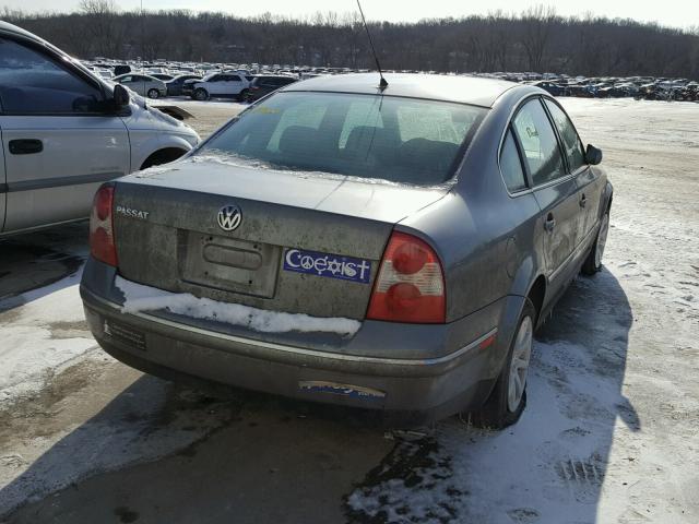 WVWPD63B24P049880 - 2004 VOLKSWAGEN PASSAT GLS SILVER photo 4