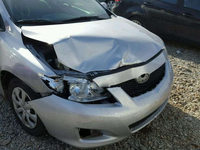 2T1BU4EE9AC389589 - 2010 TOYOTA COROLLA BA SILVER photo 9