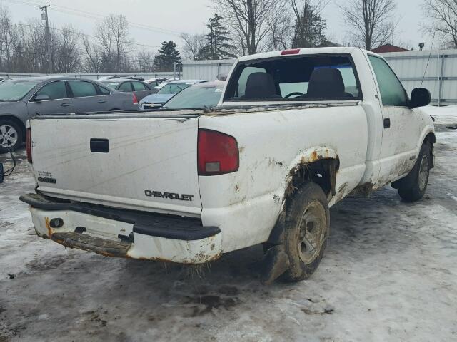 1GCCS1448WK144712 - 1998 CHEVROLET S TRUCK S1 WHITE photo 4