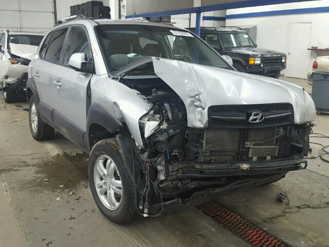 KM8JN72D87U558403 - 2007 HYUNDAI TUCSON SE SILVER photo 1