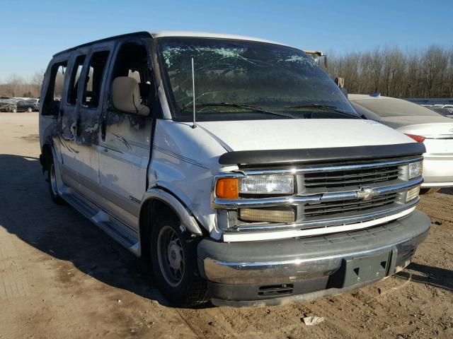 1GBFG15R0X1121414 - 1999 CHEVROLET EXPRESS G1 WHITE photo 1