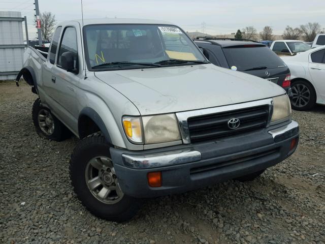 5TEWN72N5YZ687422 - 2000 TOYOTA TACOMA XTR SILVER photo 1