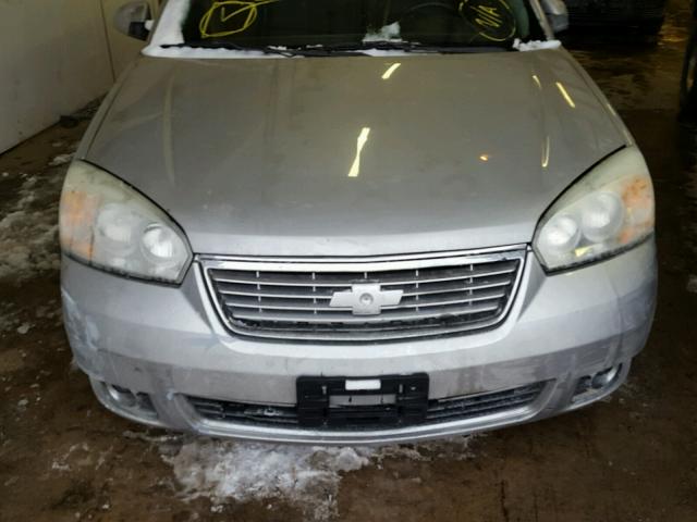 1G1ZU57N57F144010 - 2007 CHEVROLET MALIBU LTZ GRAY photo 9