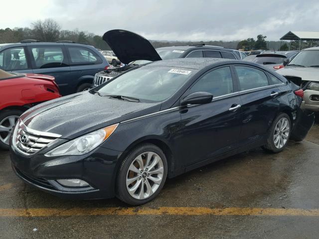 5NPEC4AC9BH245883 - 2011 HYUNDAI SONATA SE BLACK photo 2