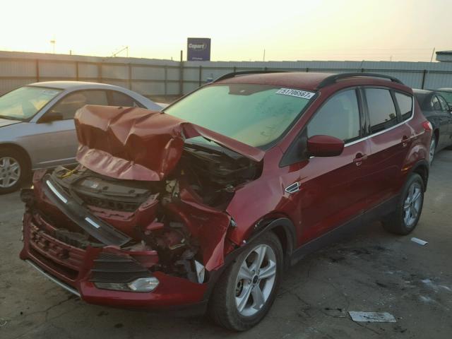 1FMCU0G91FUB73402 - 2015 FORD ESCAPE SE RED photo 2