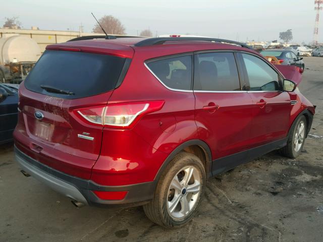 1FMCU0G91FUB73402 - 2015 FORD ESCAPE SE RED photo 4